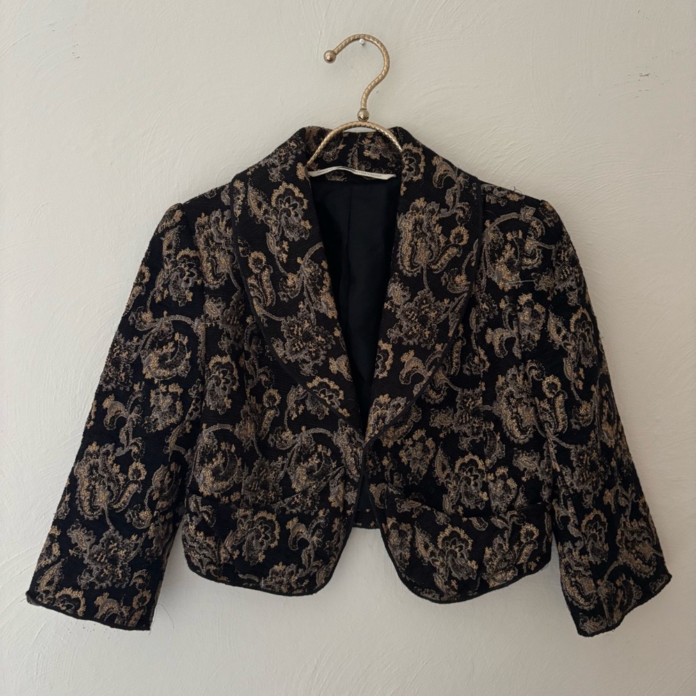 Twelfth Street by Cynthia Vincent Black and Gold Cropped Blazer